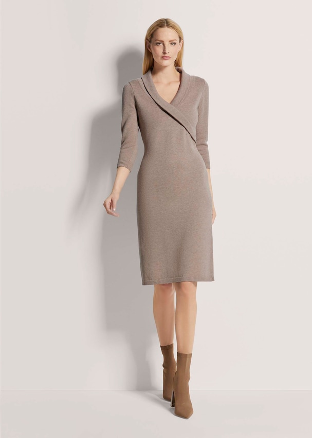 Strickkleid in Wickel-Optik 1