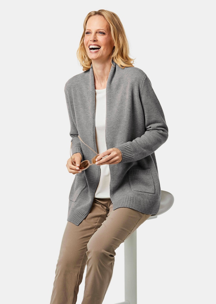 Schalkragenstrickjacke