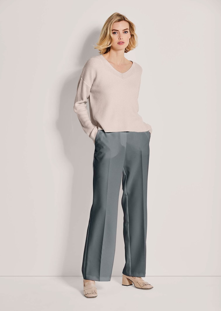 Kaschmir-Pullover mit V-Ausschnitt