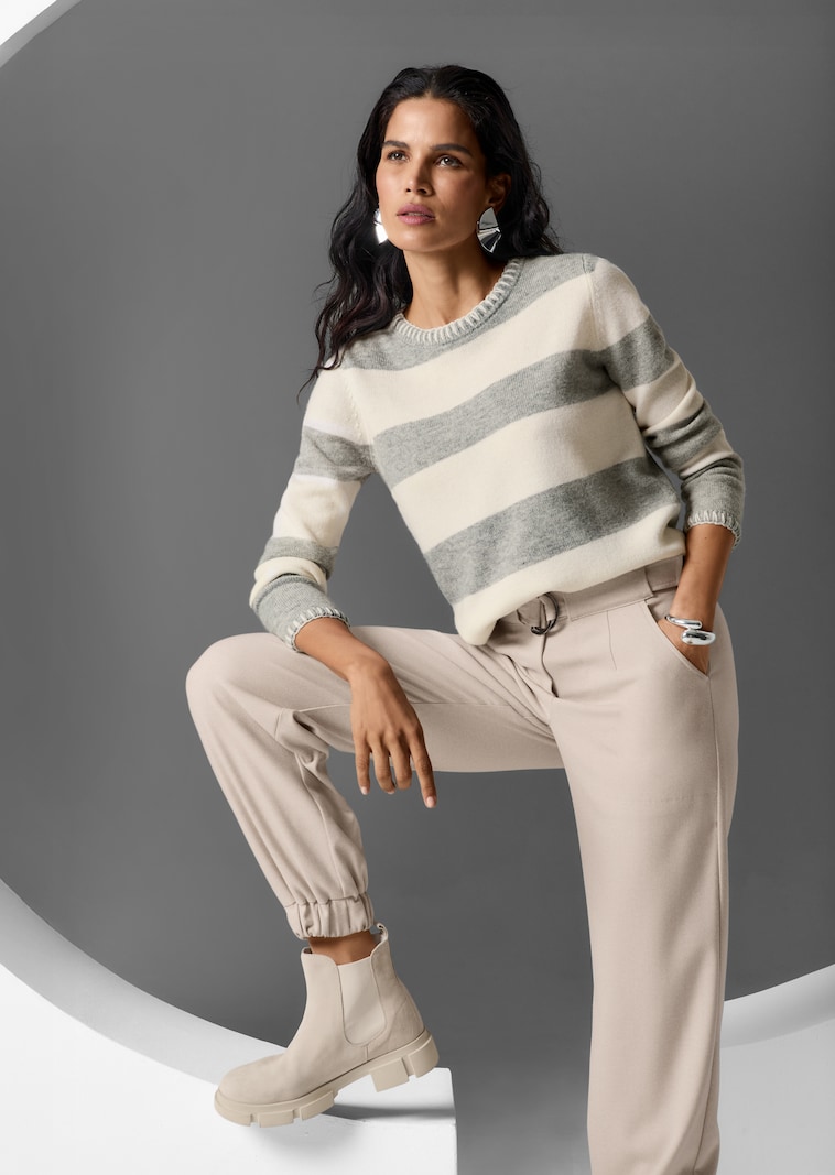Wollpullover im Blockstreifen-Design