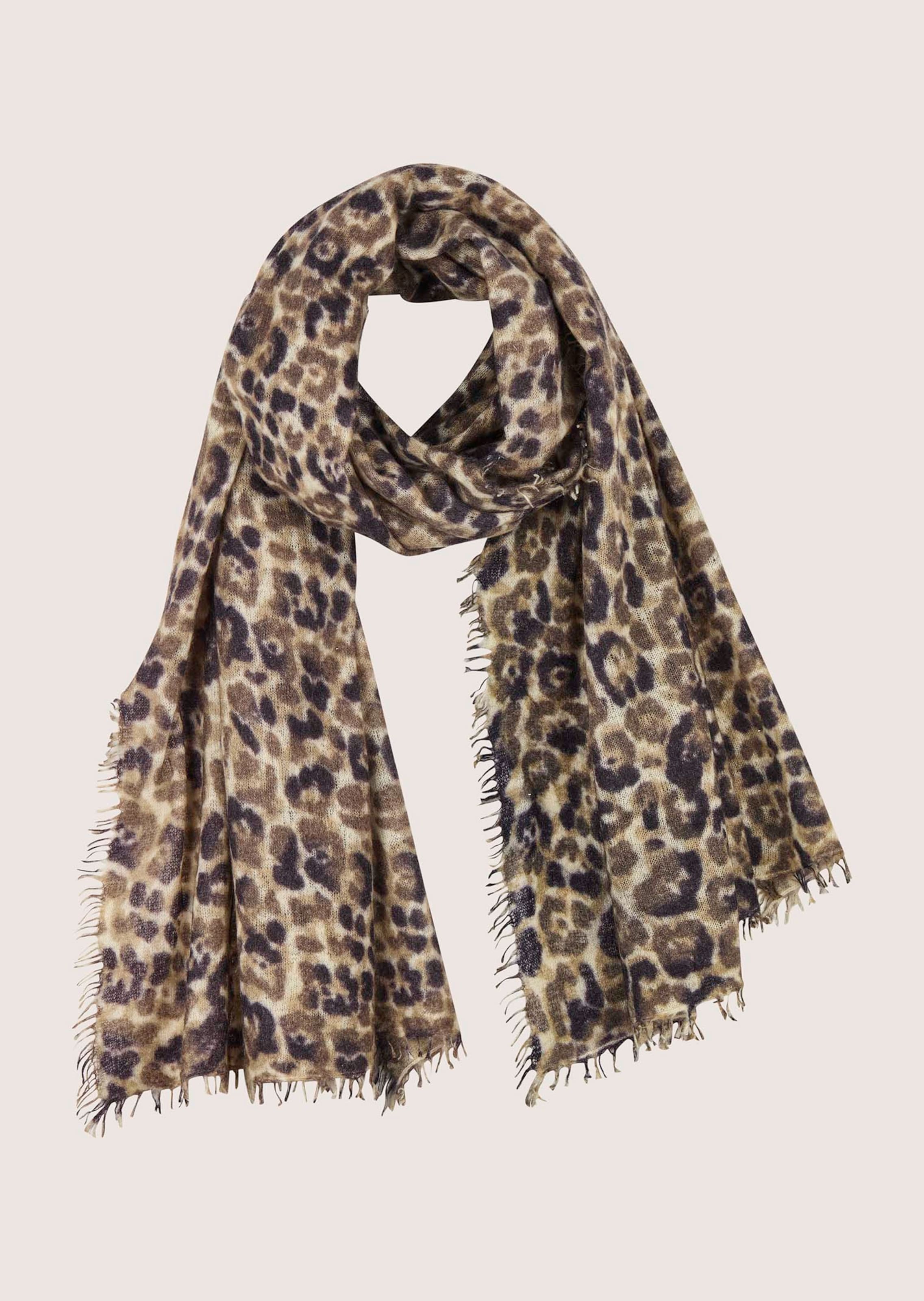 Cashmere scarf with animal print