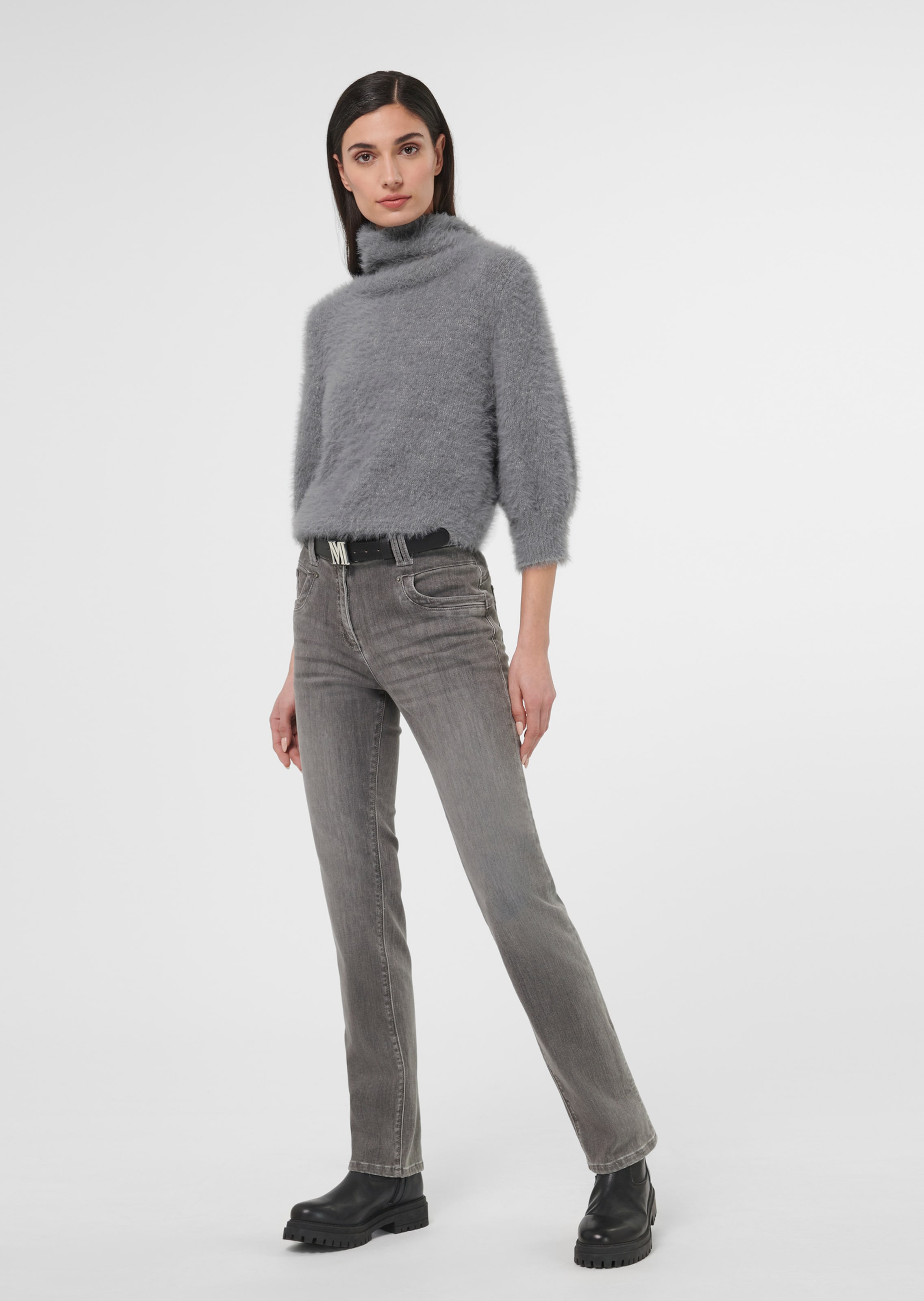 Pullover aus Feather Yarn in grau / melange | MADELEINE Mode
