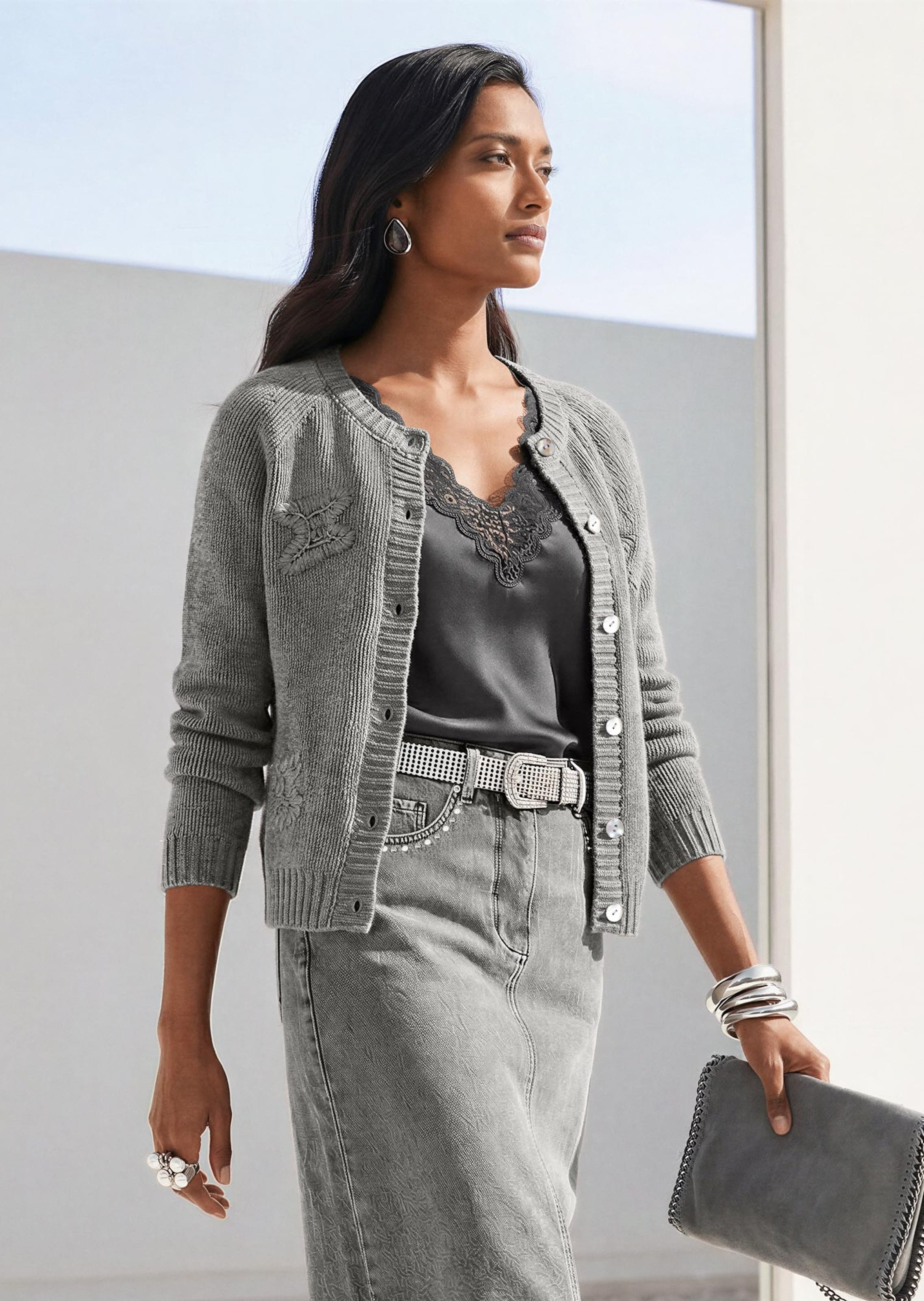 Kaschmir-Strickjacke mit Handstickerei