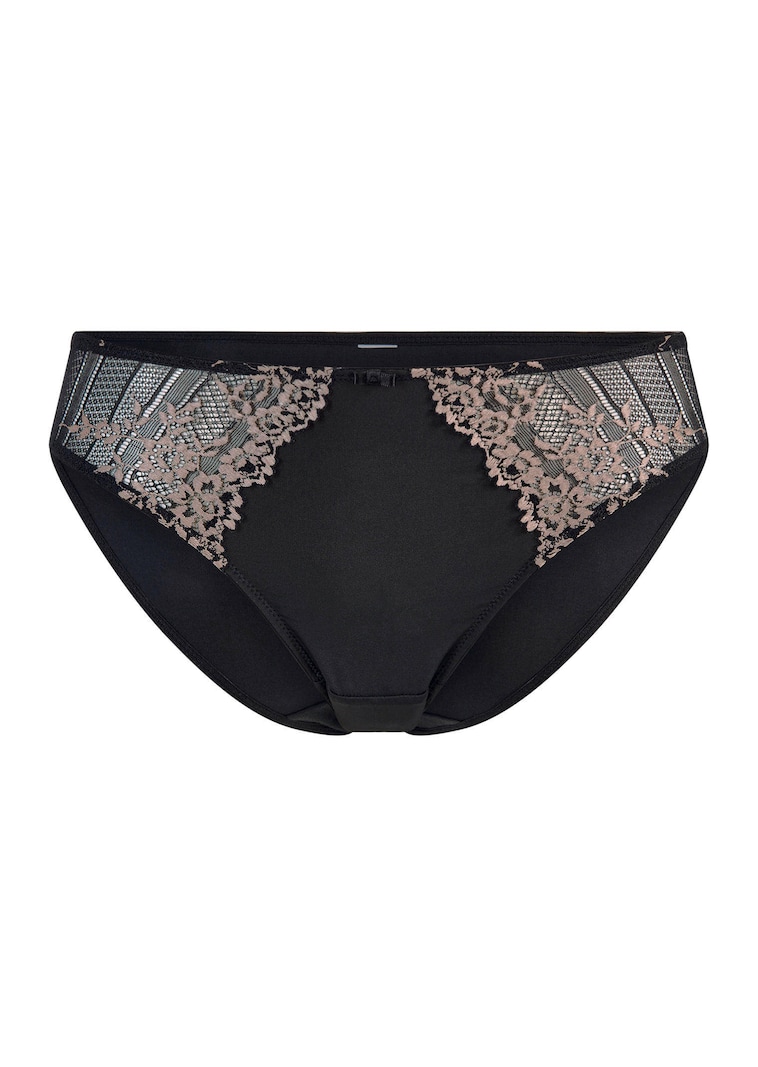 Alushousut, joissa kukallista pitsiä