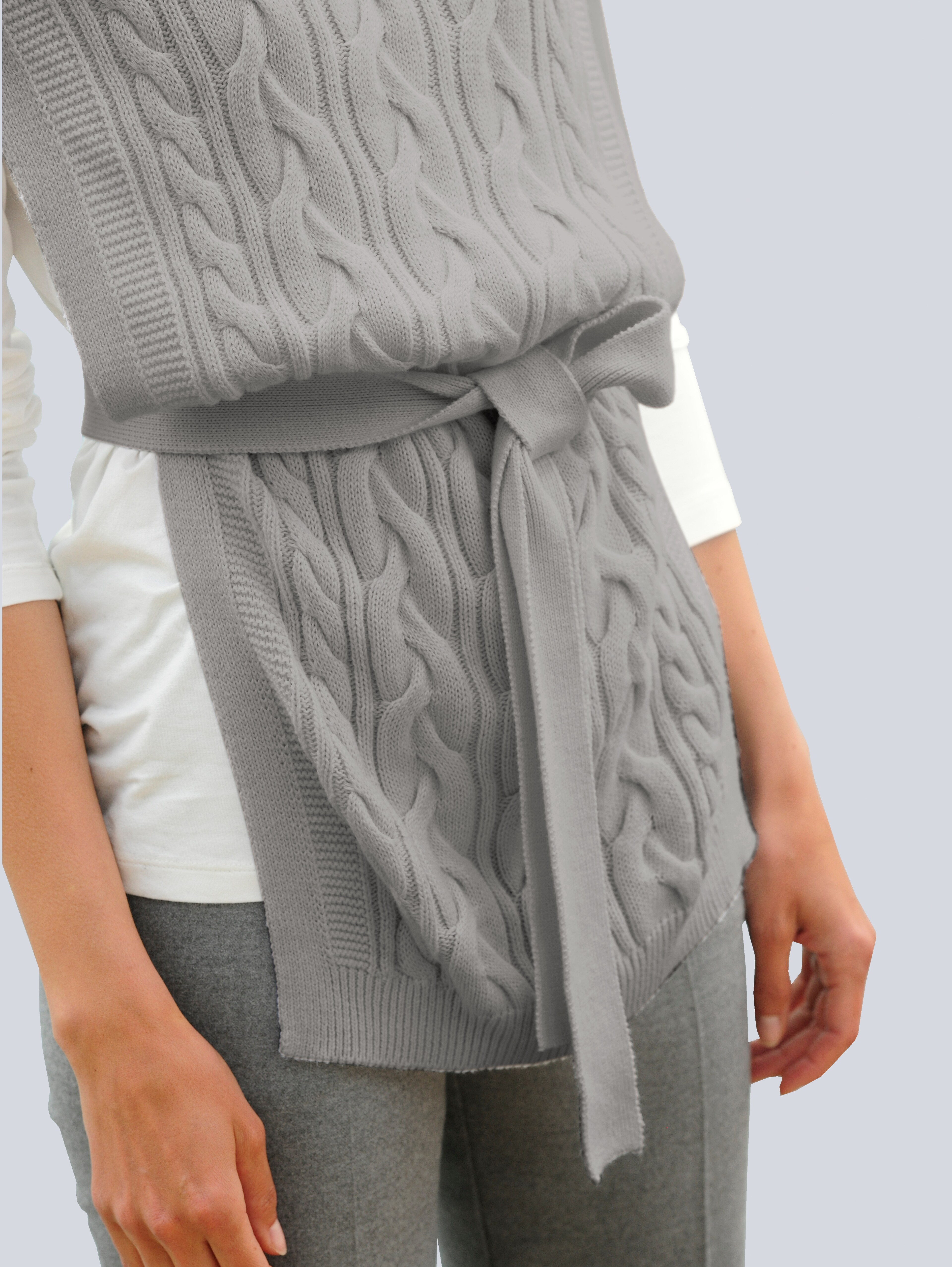 Pullunder im effekvollen Strickmix