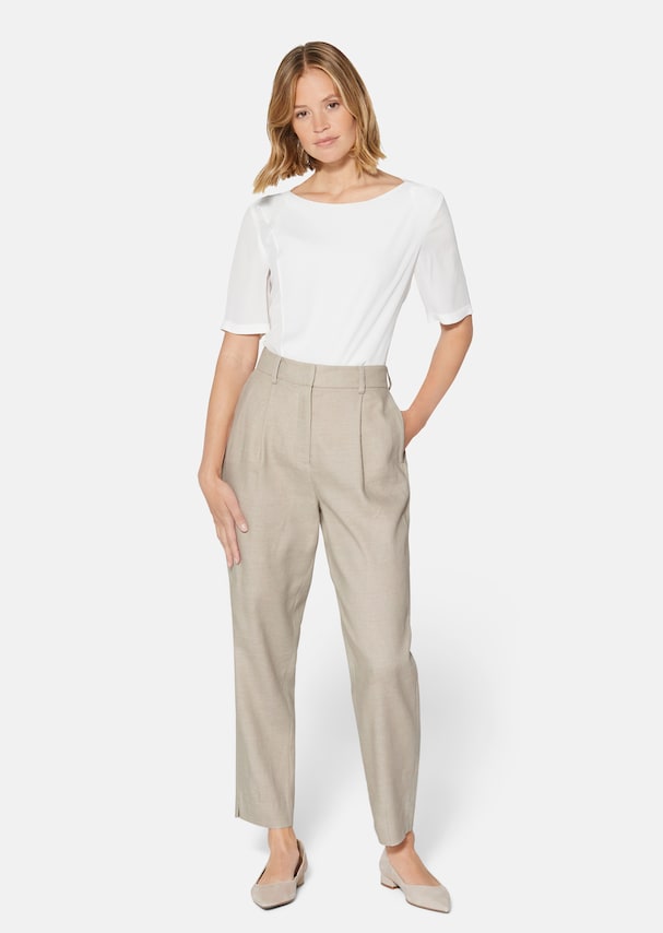 Cropped trousers 1