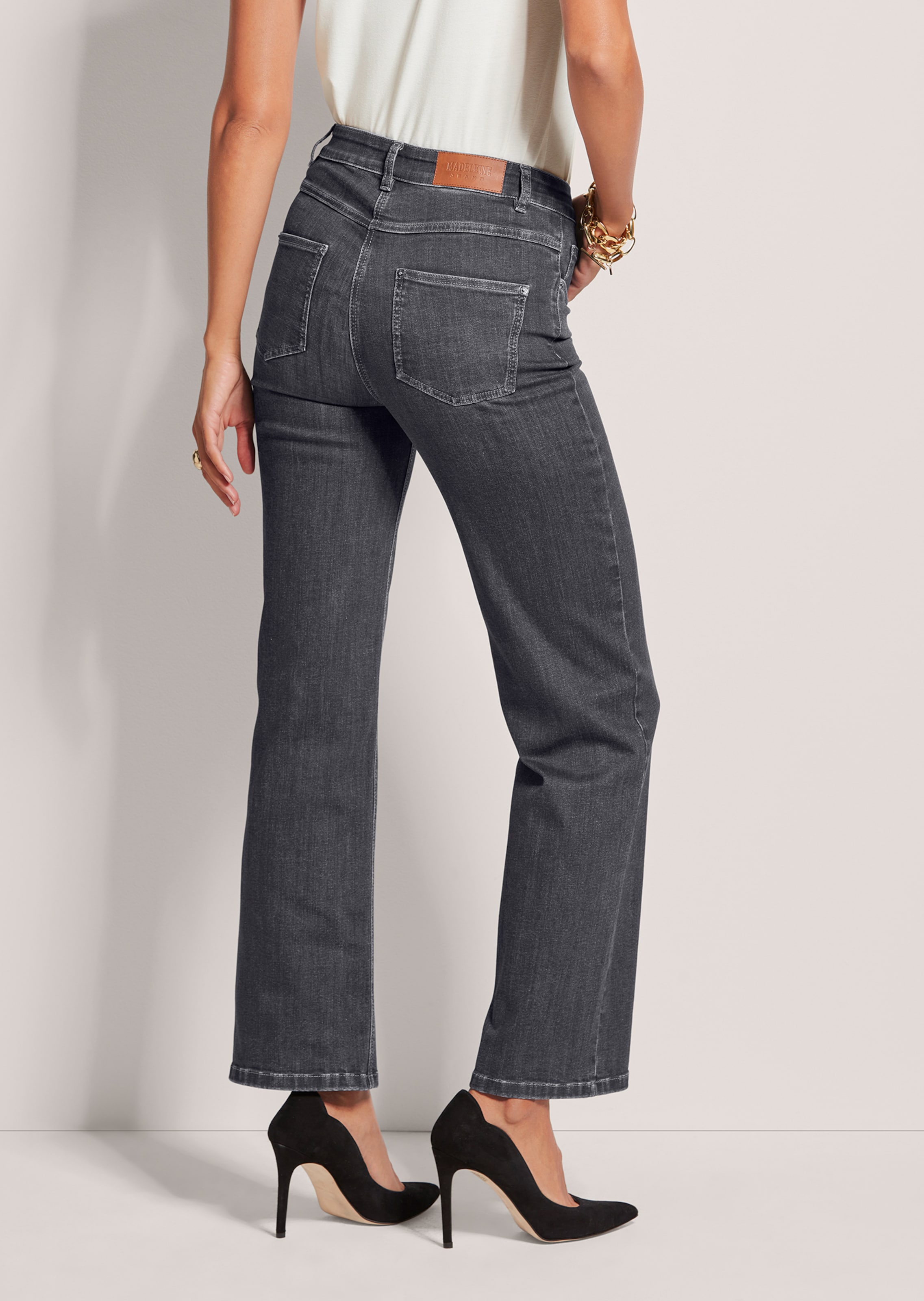 M-jeans with logo decoration in grey | MADELEINE Fashion
