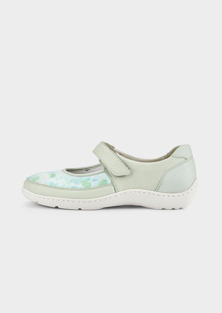 Schoenen met verstelbare klittenbandsluiting