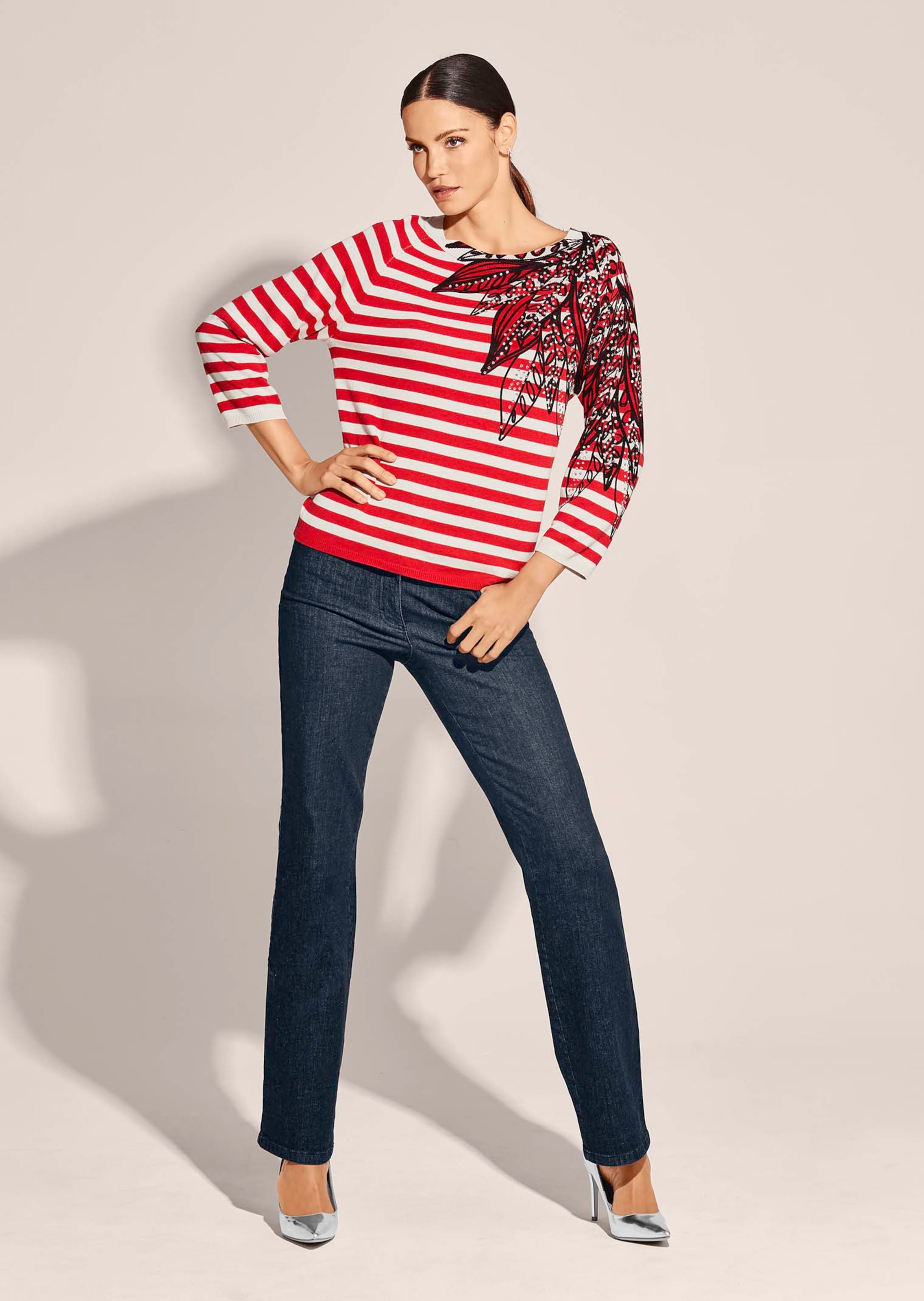 Gestreifter Pullover mit Strasssteinchen