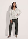 Blouse en satin avec volants thumbnail 2