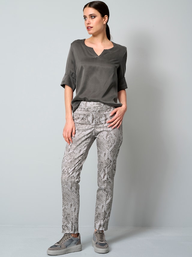 Satinbluse mit Aufschlag 1