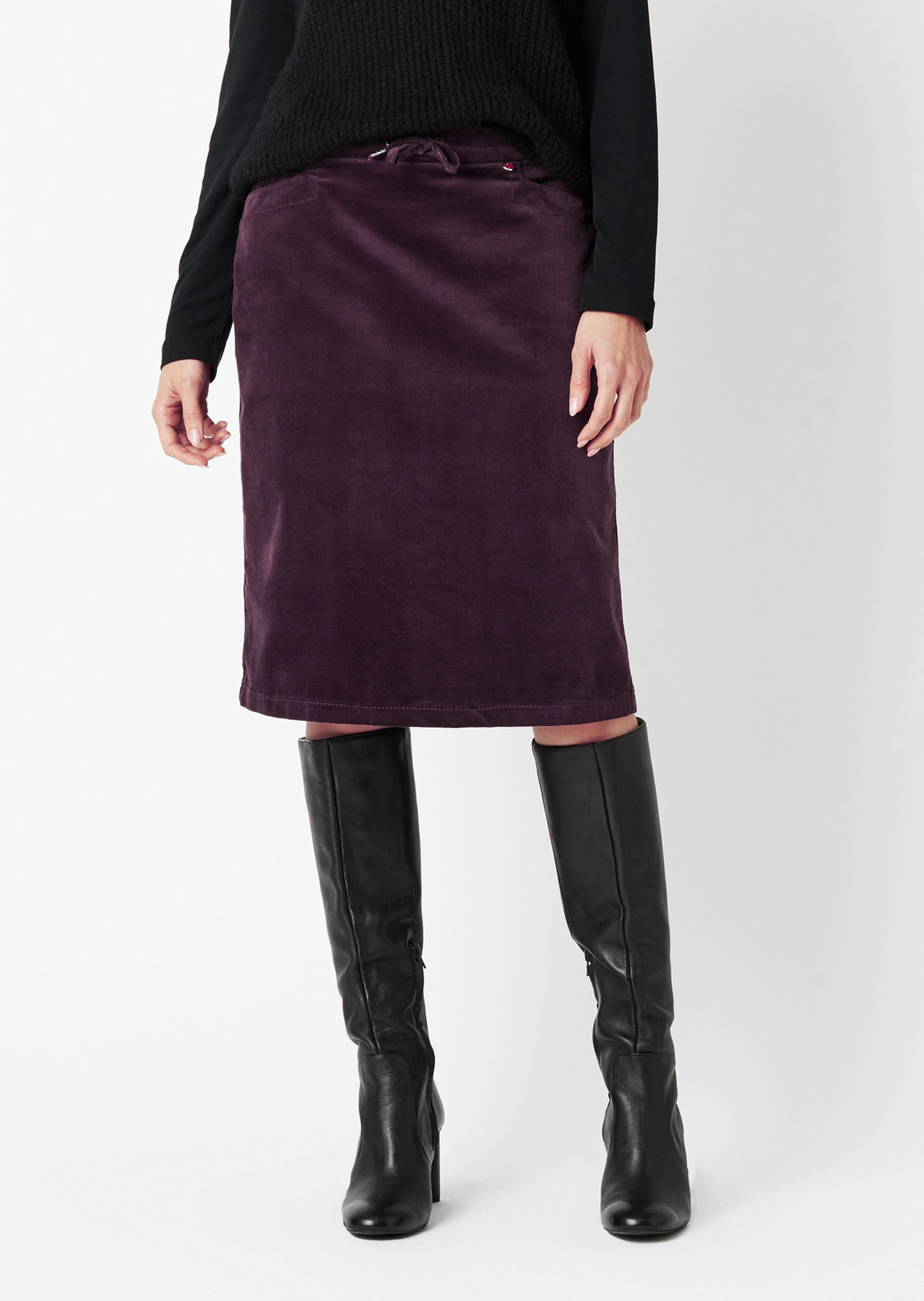 Hame taskuilla ohutta babycord-vakosamettia