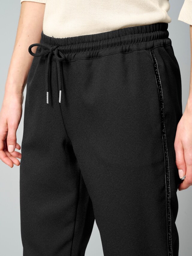 Hose mit Gallonstreifen 3