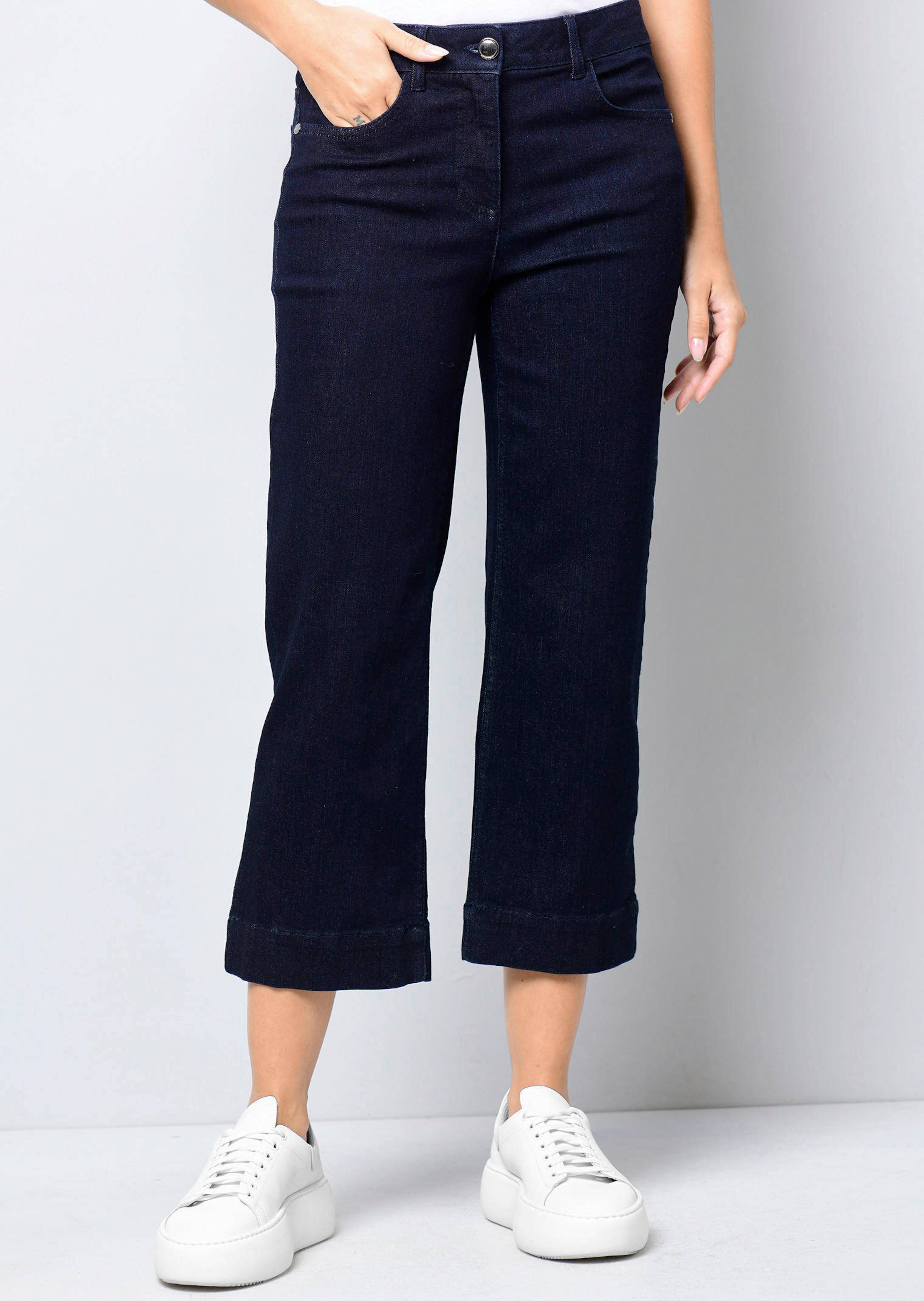 Jeans in klassischer 5-Pocket Form