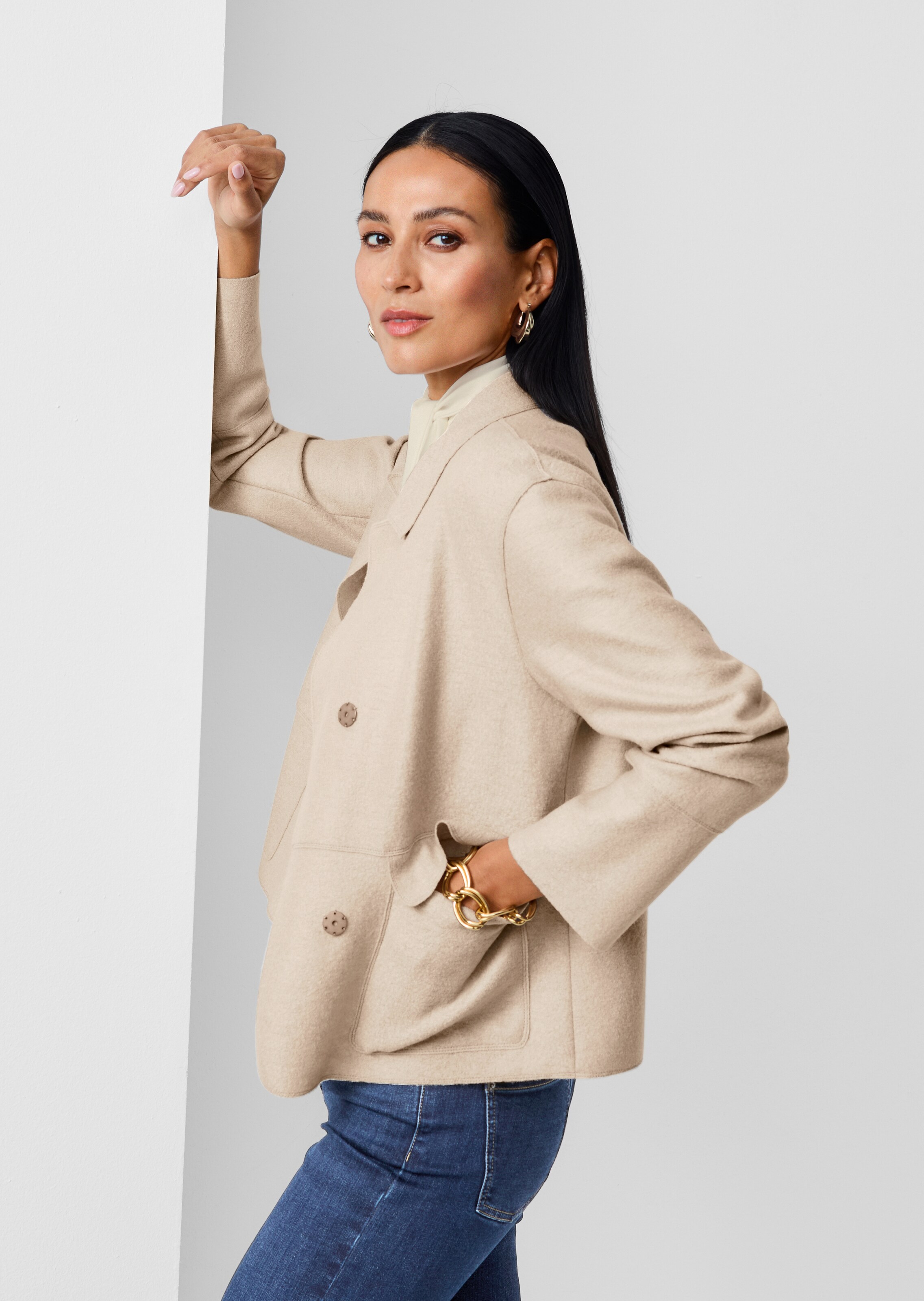 Kurzblazer aus Wolle