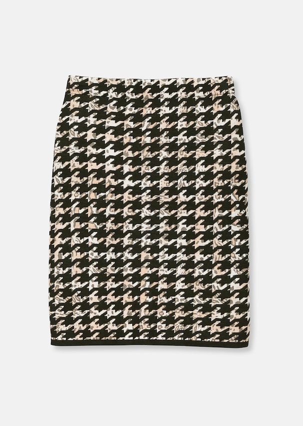 Knitted skirt with houndstooth pattern 5