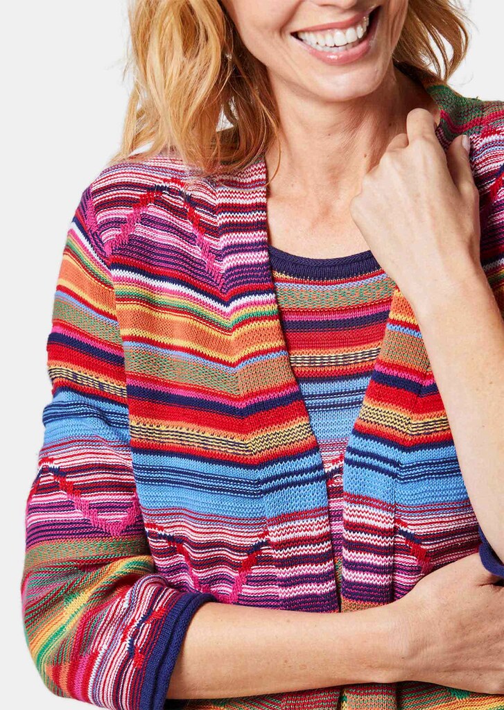 Abstrakt gemusterte Jaquardstrickjacke in offener Schnittform
