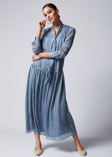 Fein bedrucktes Kleid mit Schal und weitem Rock thumbnail 7