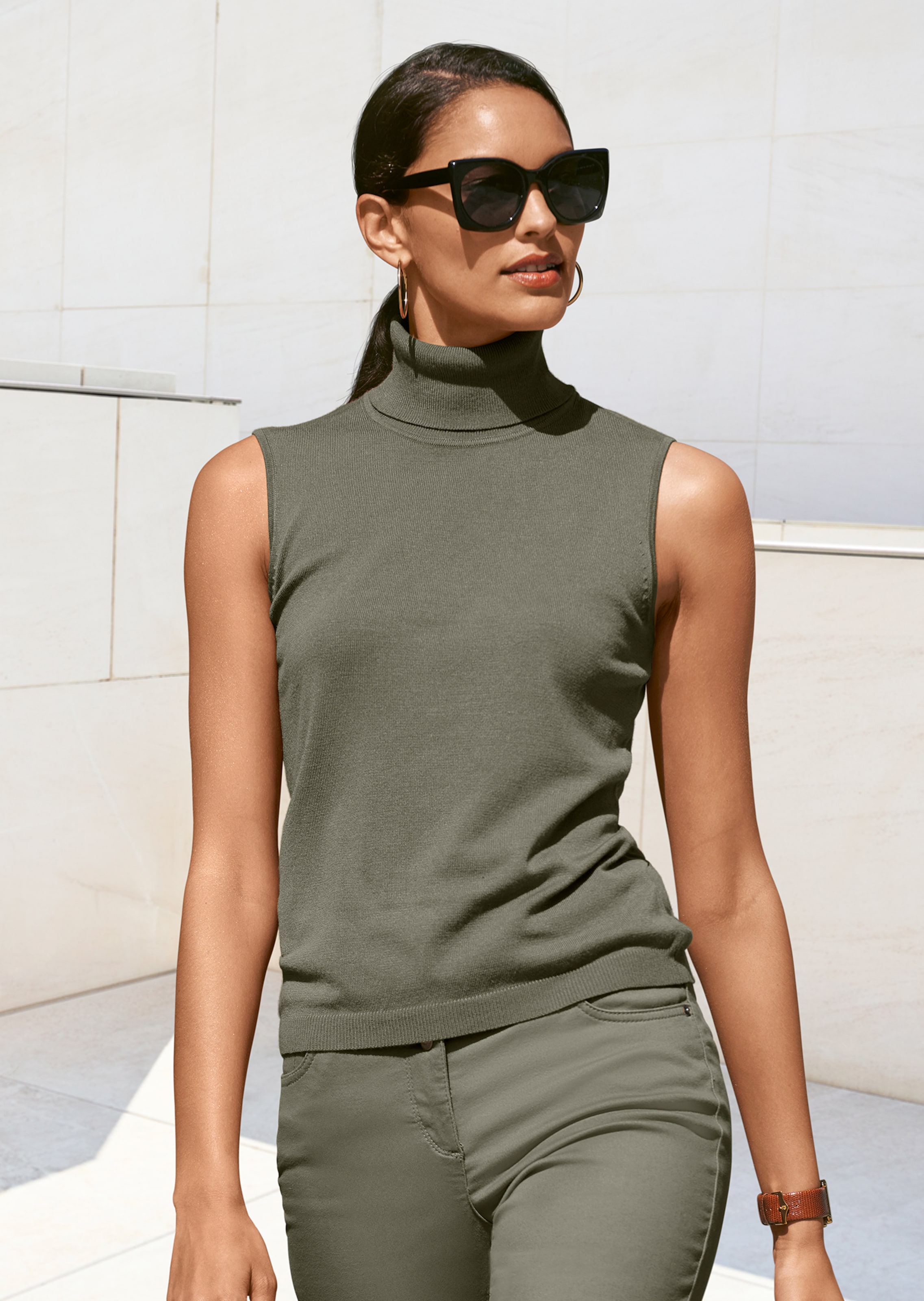 Ärmelloser Rollkragenpullover