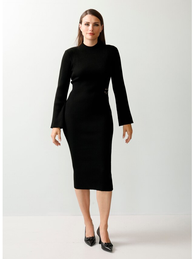 Strickkleid mit dekorativer Zierschnalle