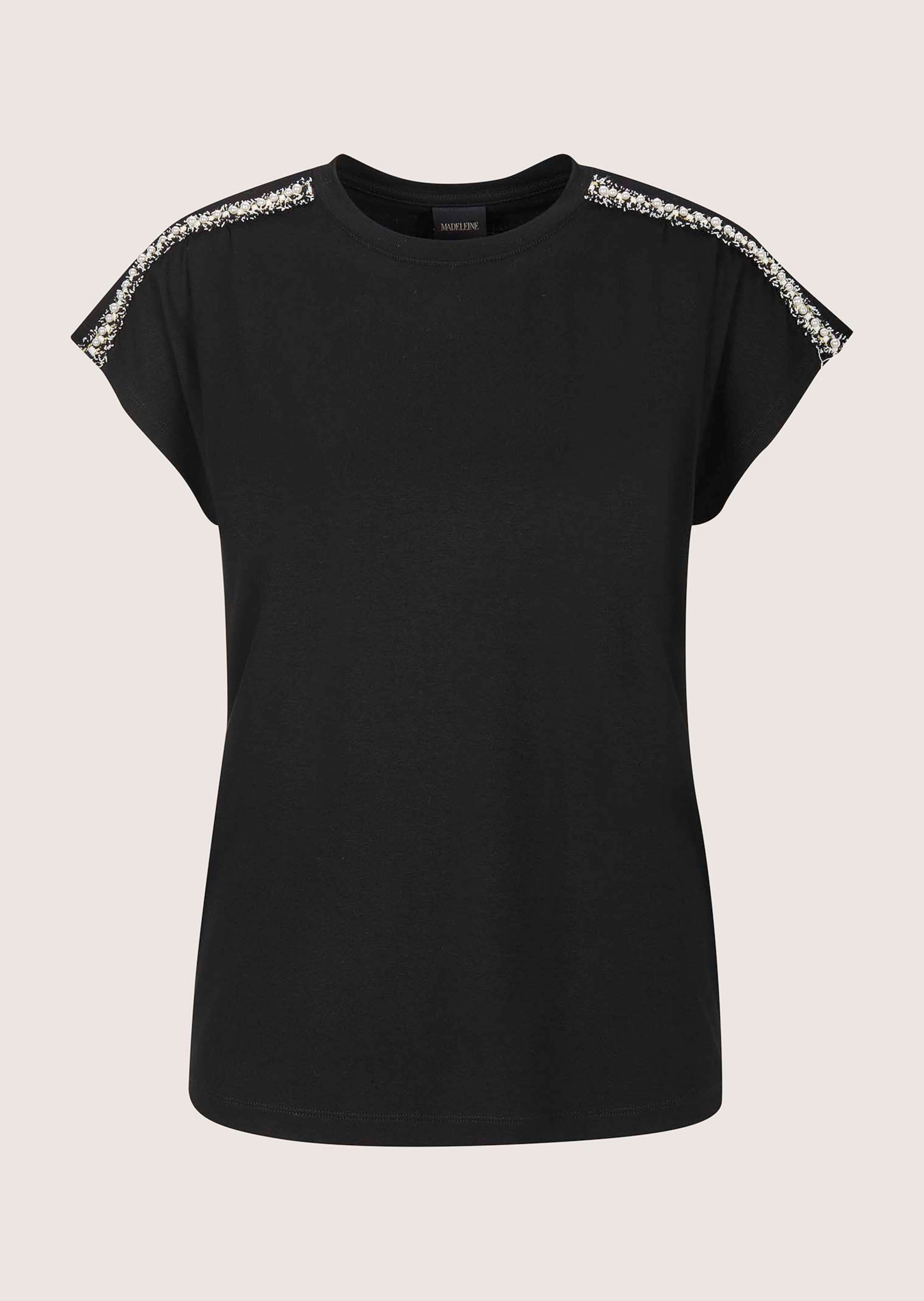 Top in black | MADELEINE Fashion