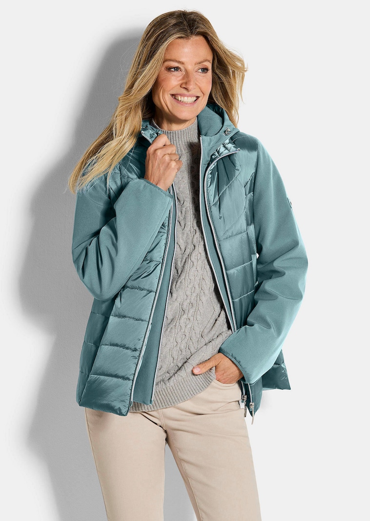 Steppjacke mit Ärmeln aus Softshell