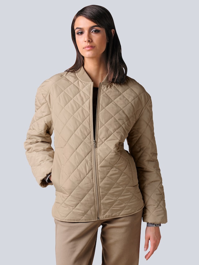 Steppjacke in modisch neuer Form 4