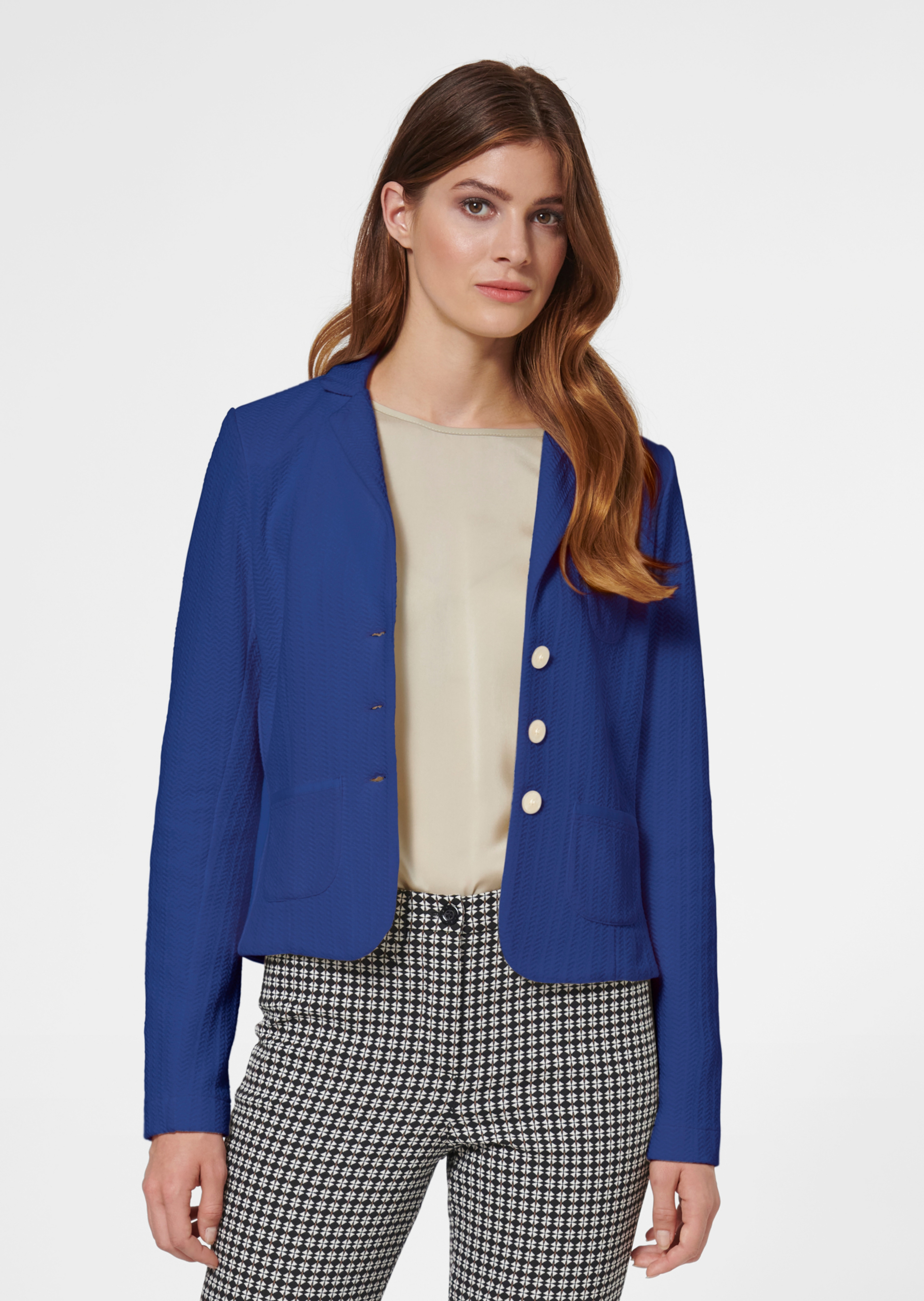 Korte jersey blazer met modieuze structuur