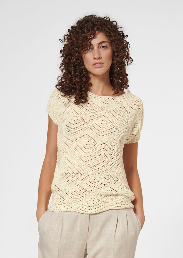Short-sleeved jumper with wavy texture