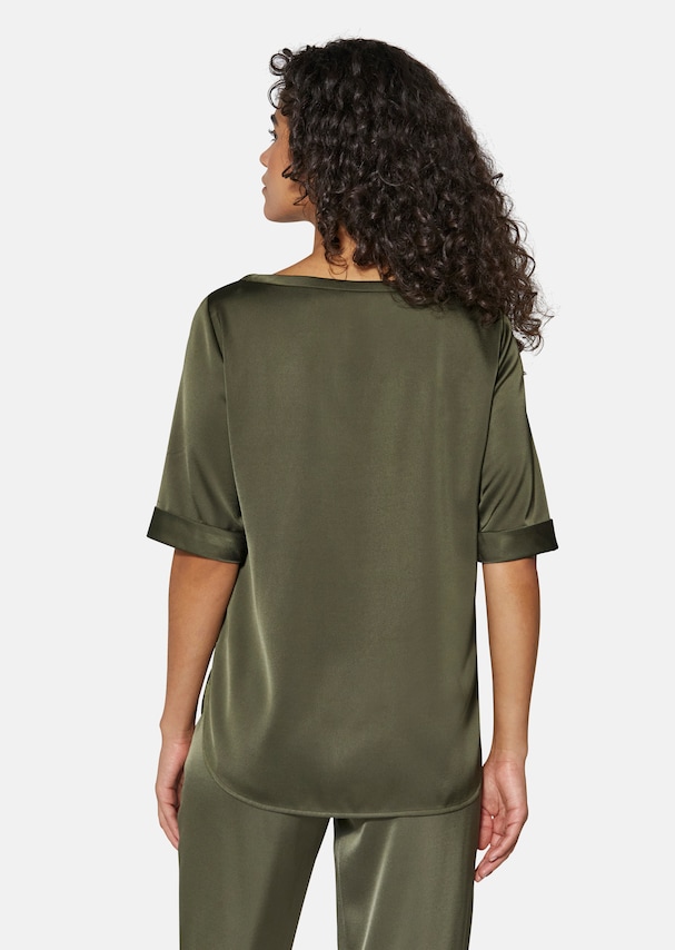 Slip-on satin blouse with half-length sleeves 2