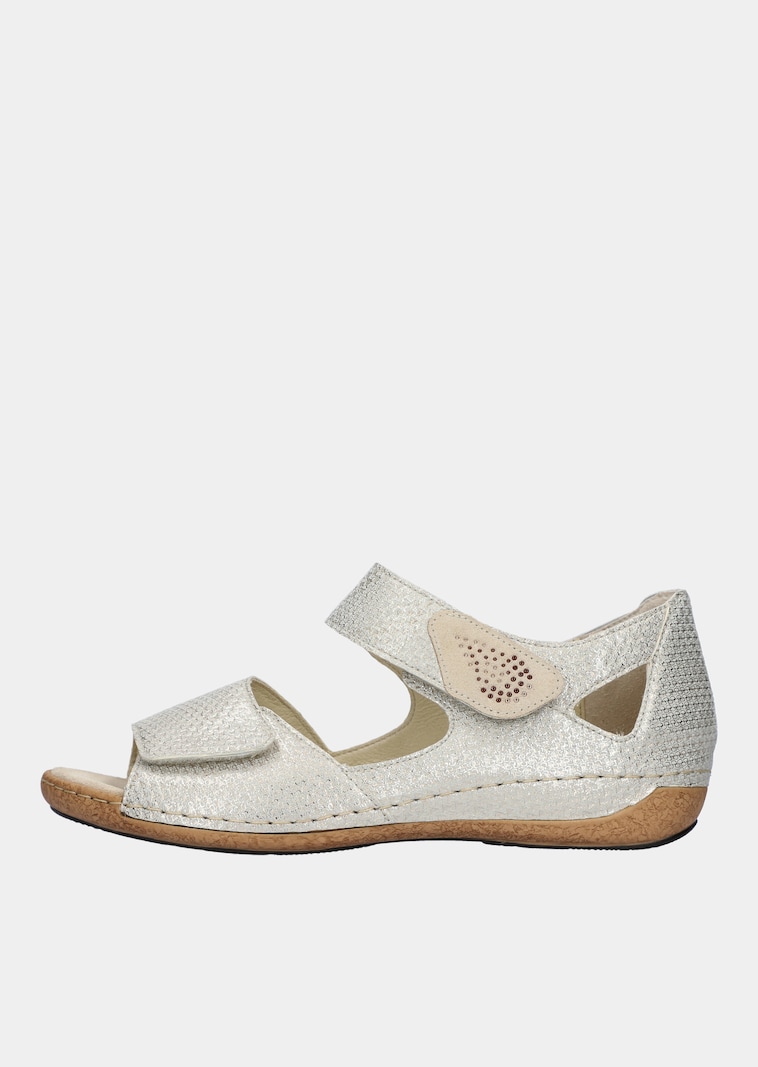 Sandalen mit Ziersteinen