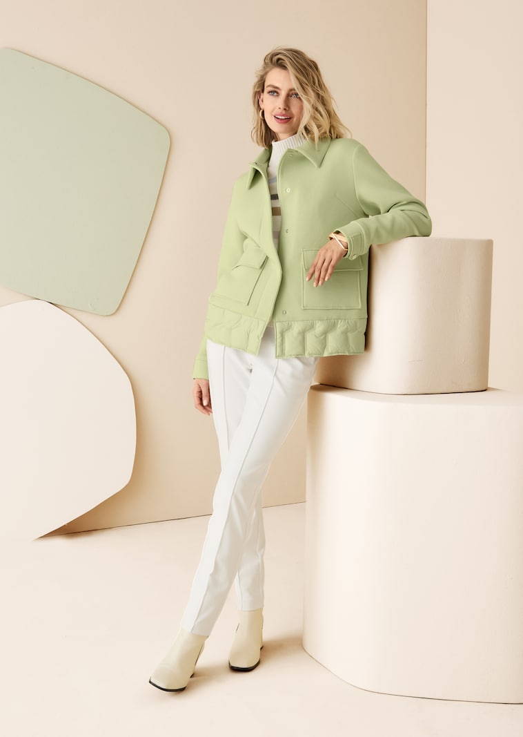 Jacke mit Druckknopf-Verschluss