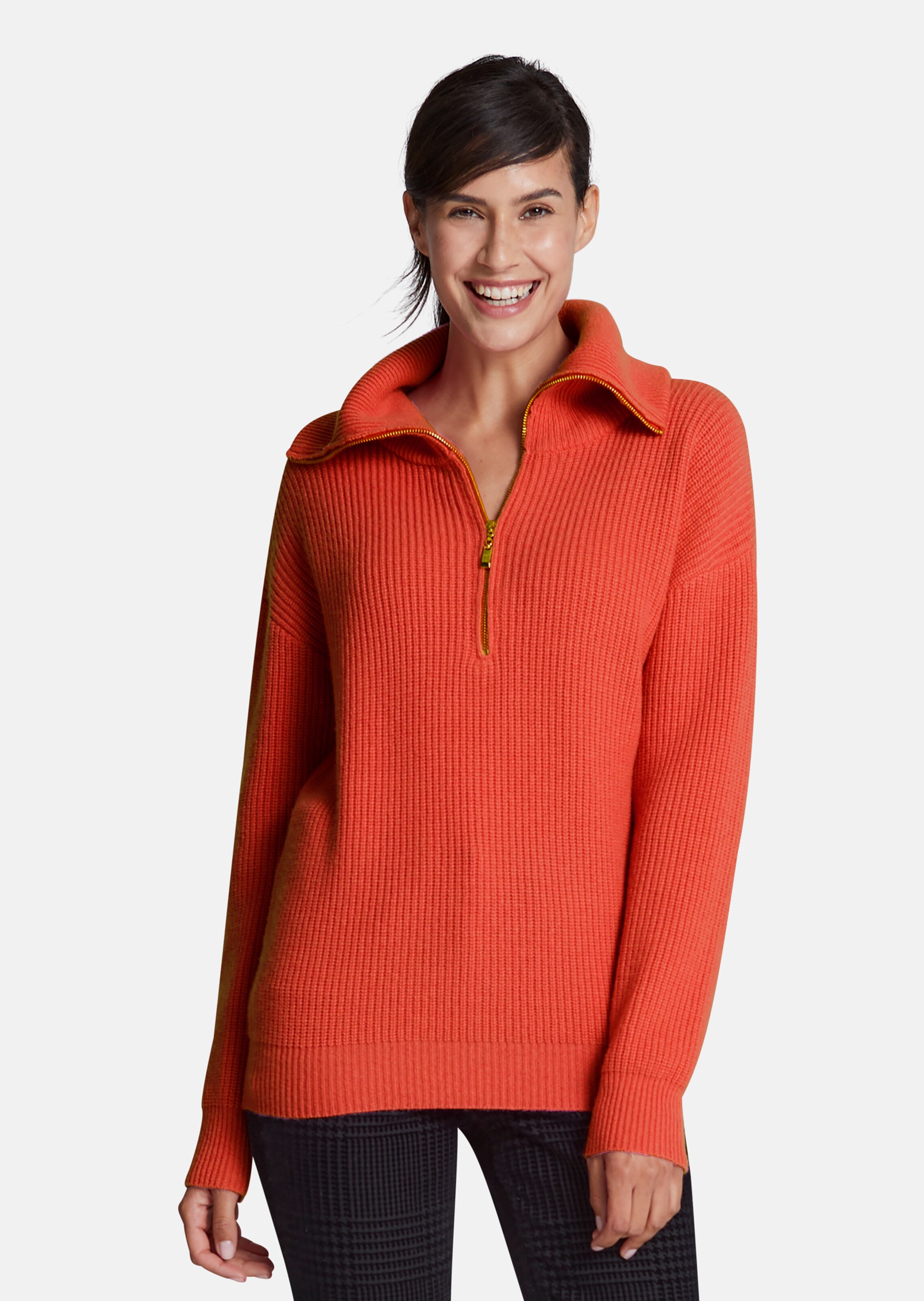 Rippstrickpullover mit Reißverschluss