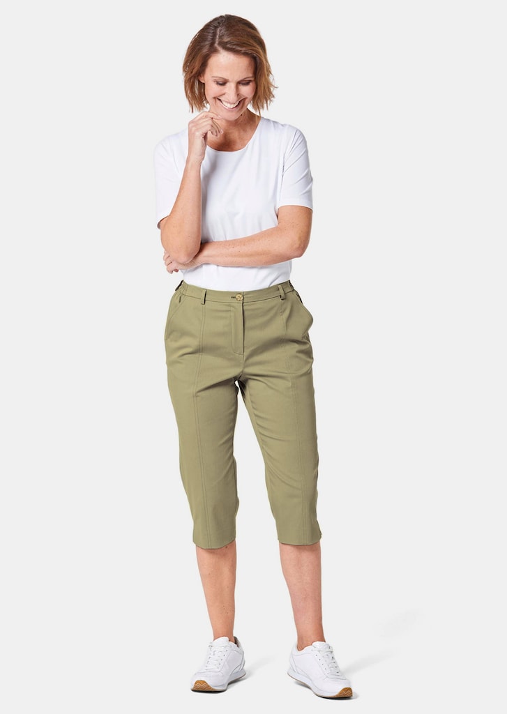 Sportive Capri-Hose aus trageangenehmen Satin