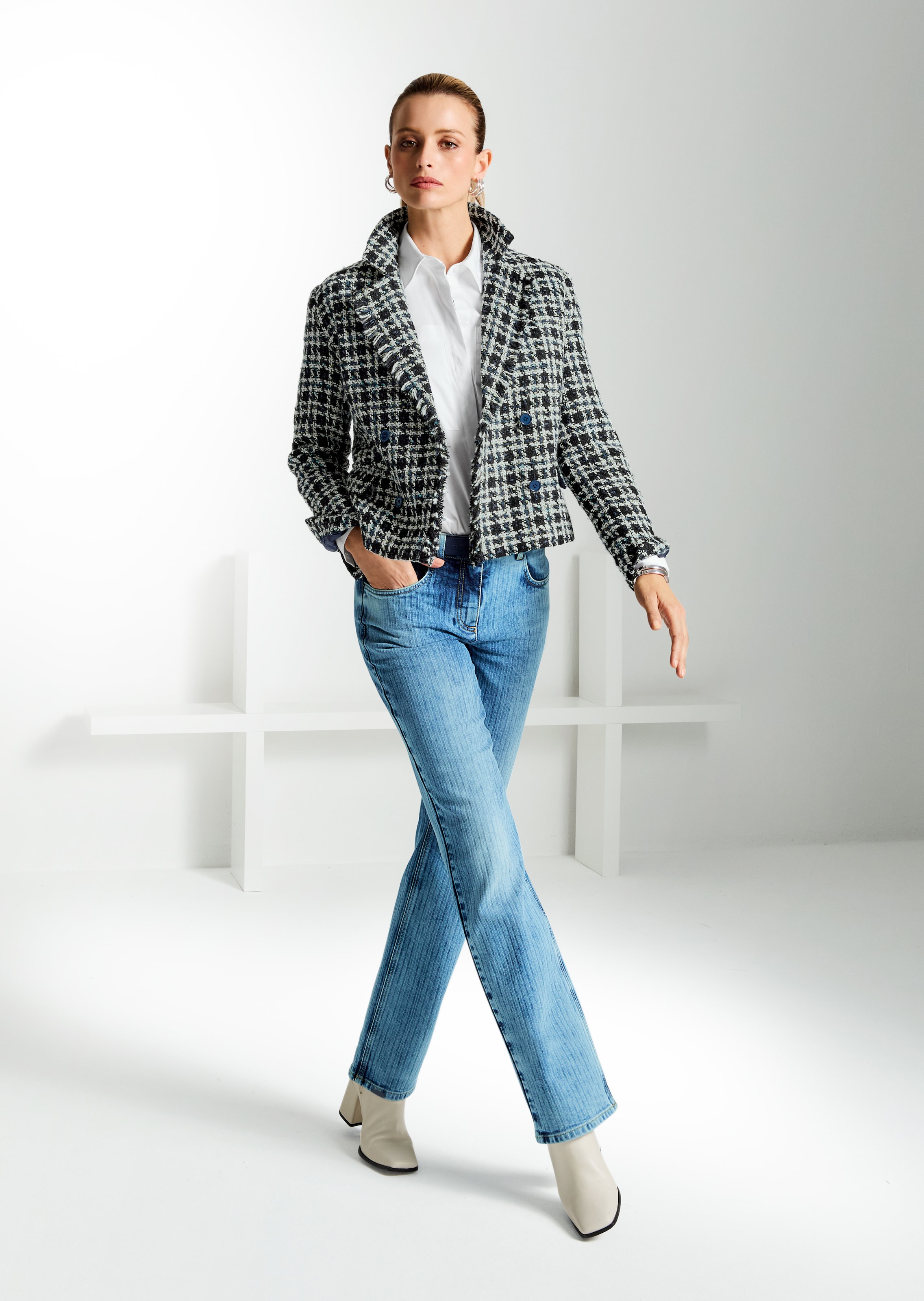 Straight-Cut-Jeans mit Fischgrat-Struktur