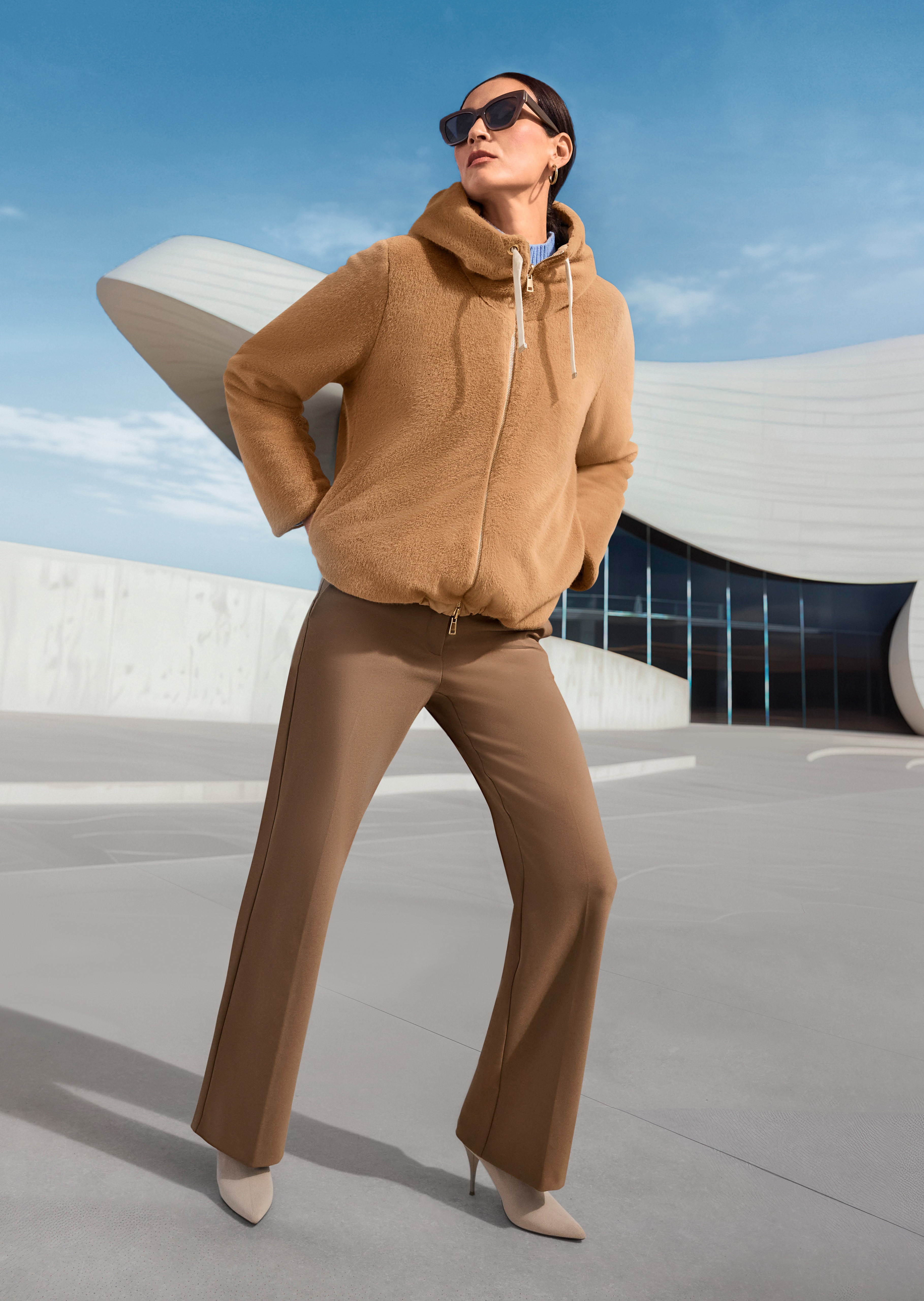 Wendejacke mit Kapuze