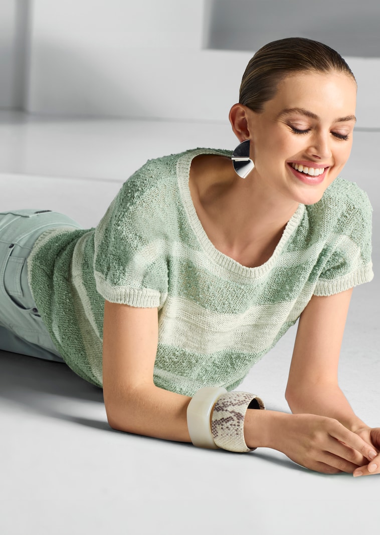 Jeans mit feinem Fransensaum