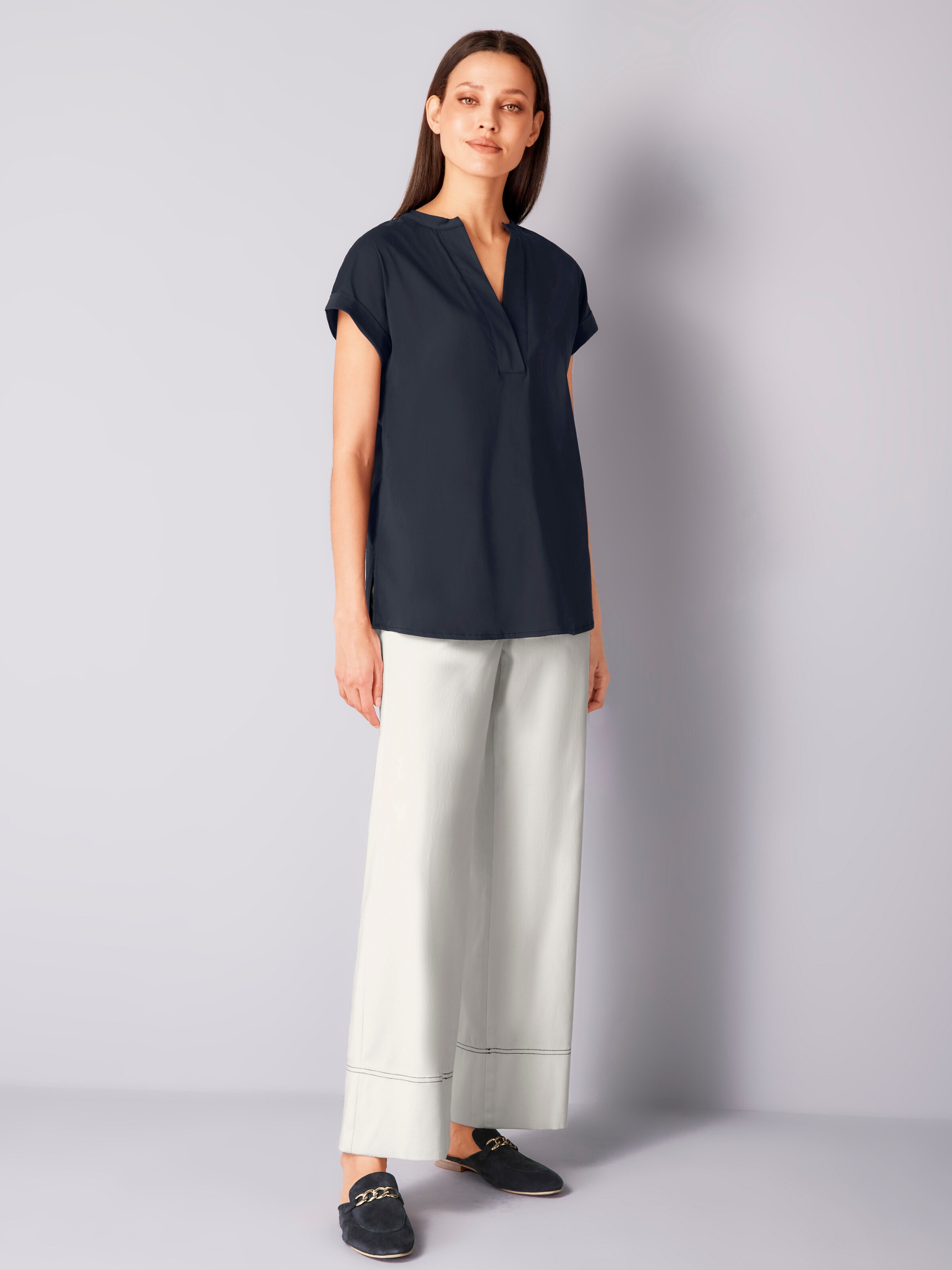 Bluse mit V-Ausschnitt 1