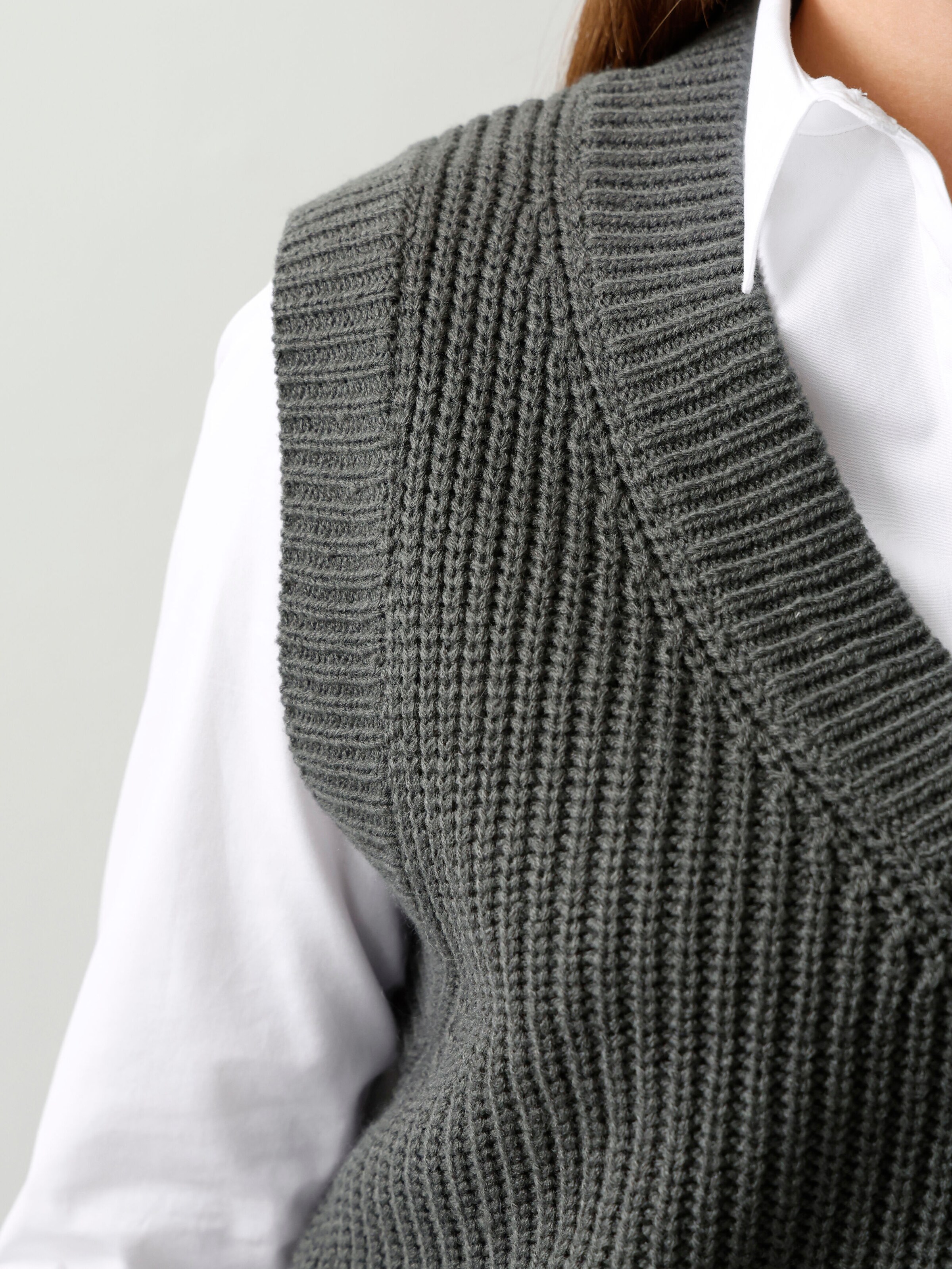 Pullunder mit V-Ausschnitt 4