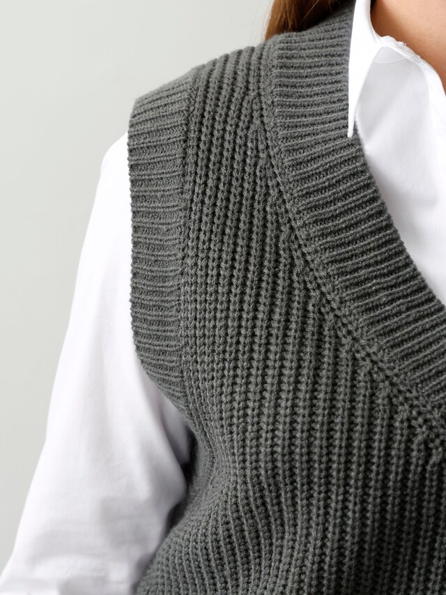 Pullunder mit V-Ausschnitt 4