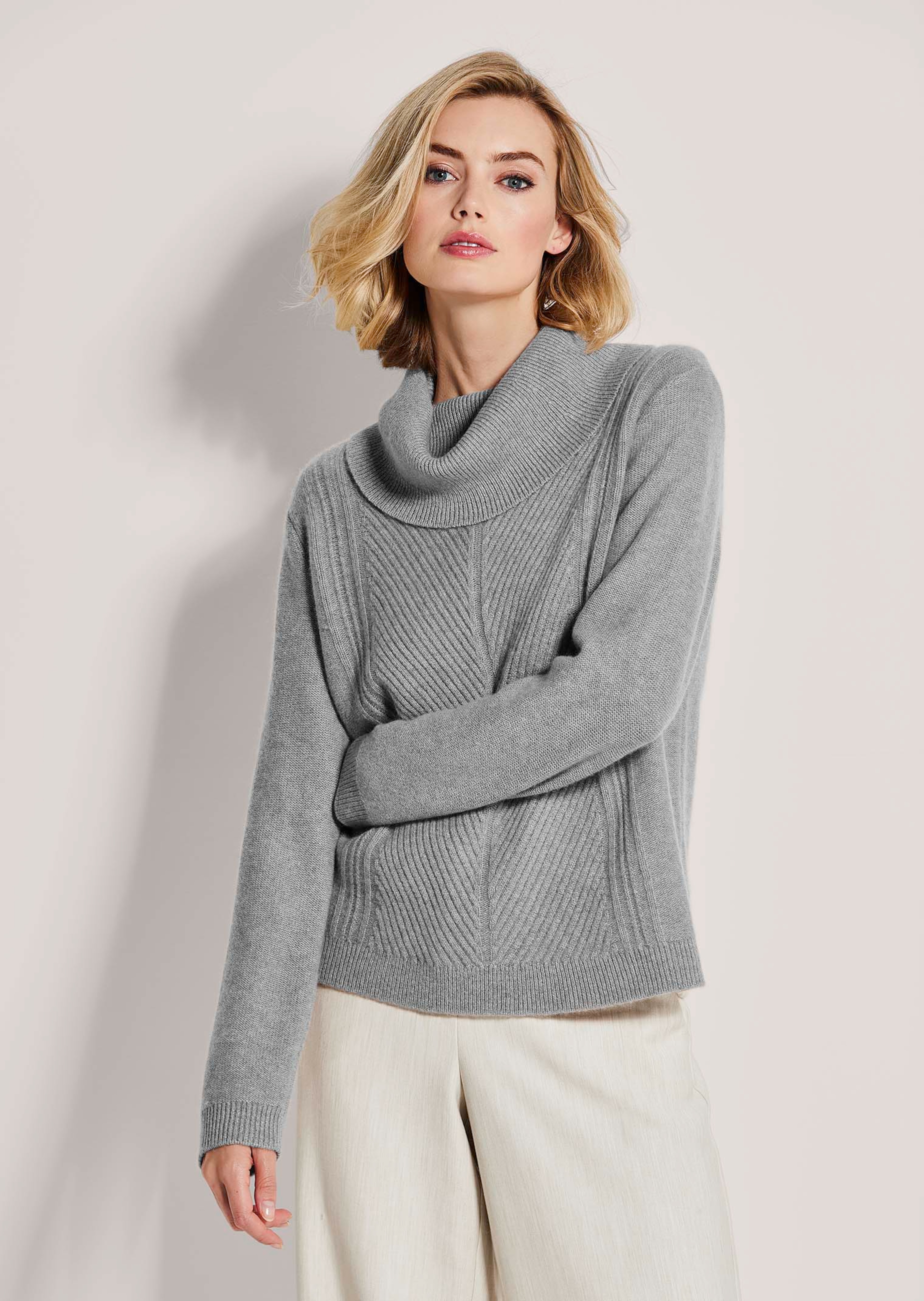 Pull. Pur cachemire