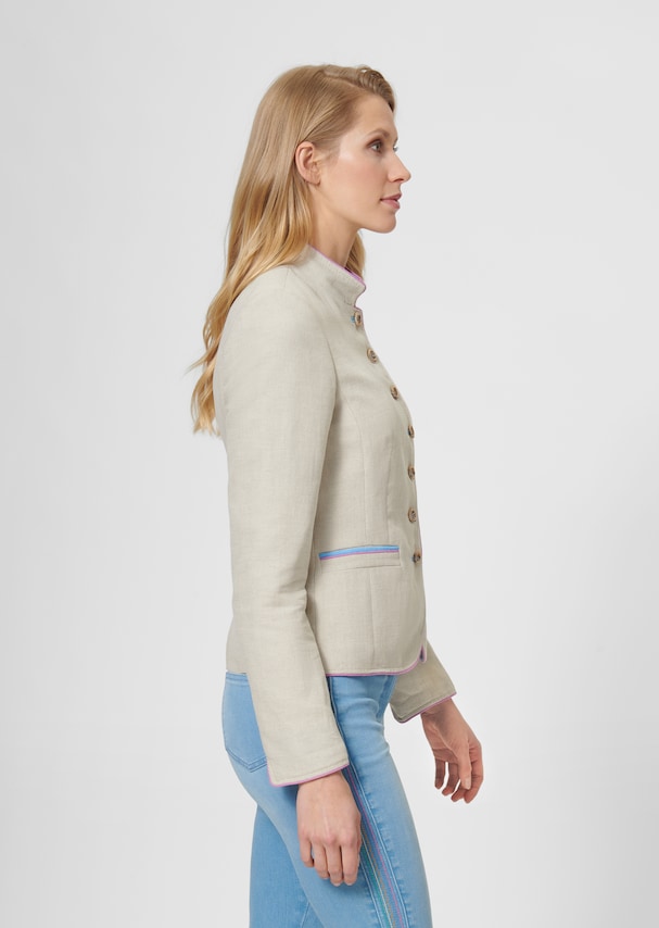 Short blazer with contrast piping 3
