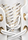 Klassischer Sneaker mit dezenten Details thumbnail 3