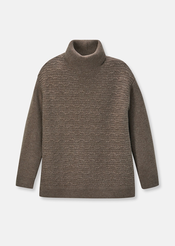Turtleneck jumper with horizontal cable knit pattern 5