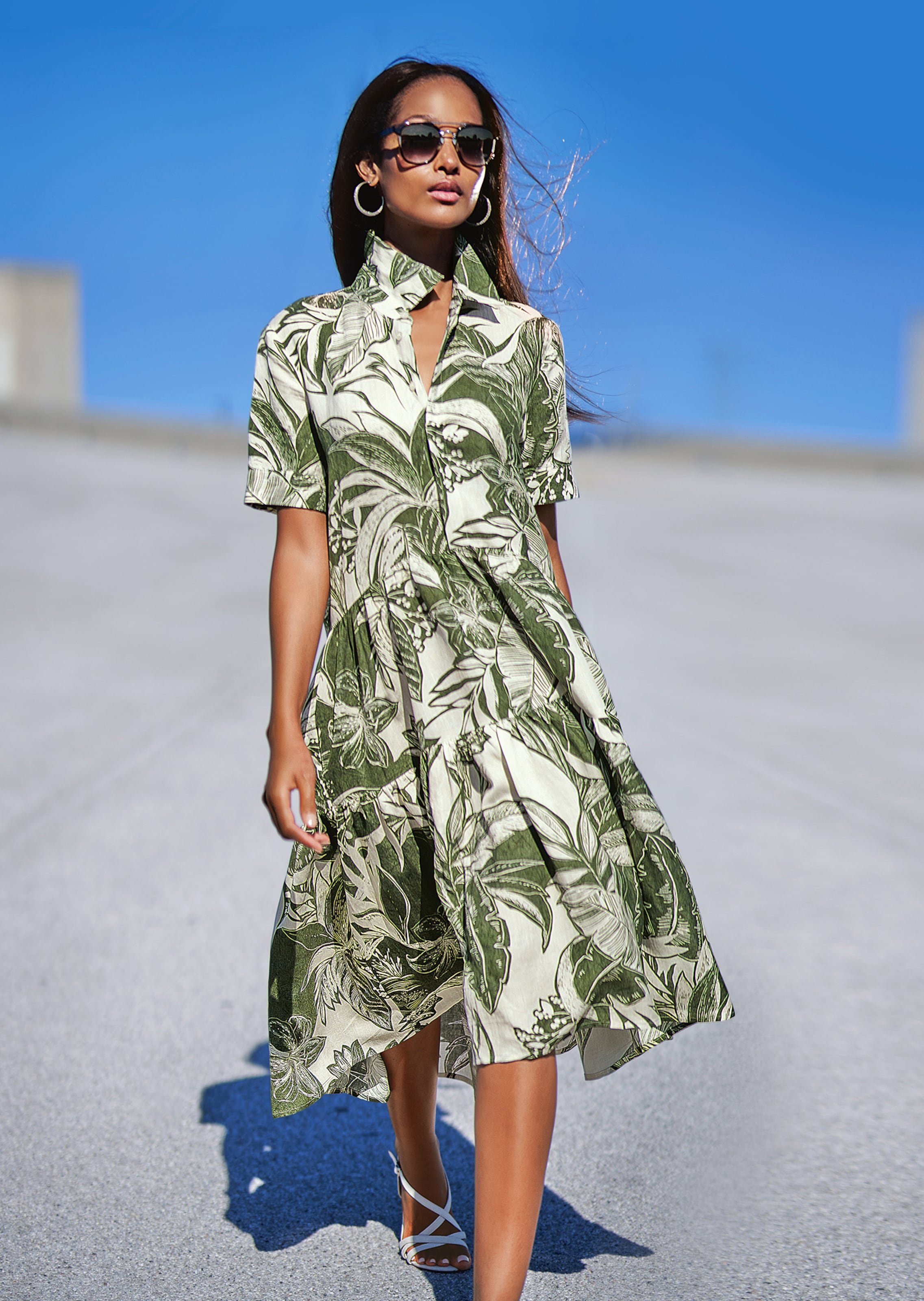 Dress in cream khaki MADELEINE Fashion