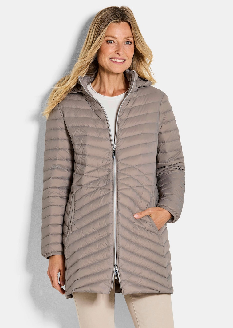 Untuvatakki, jossa on elegantti tikkaus