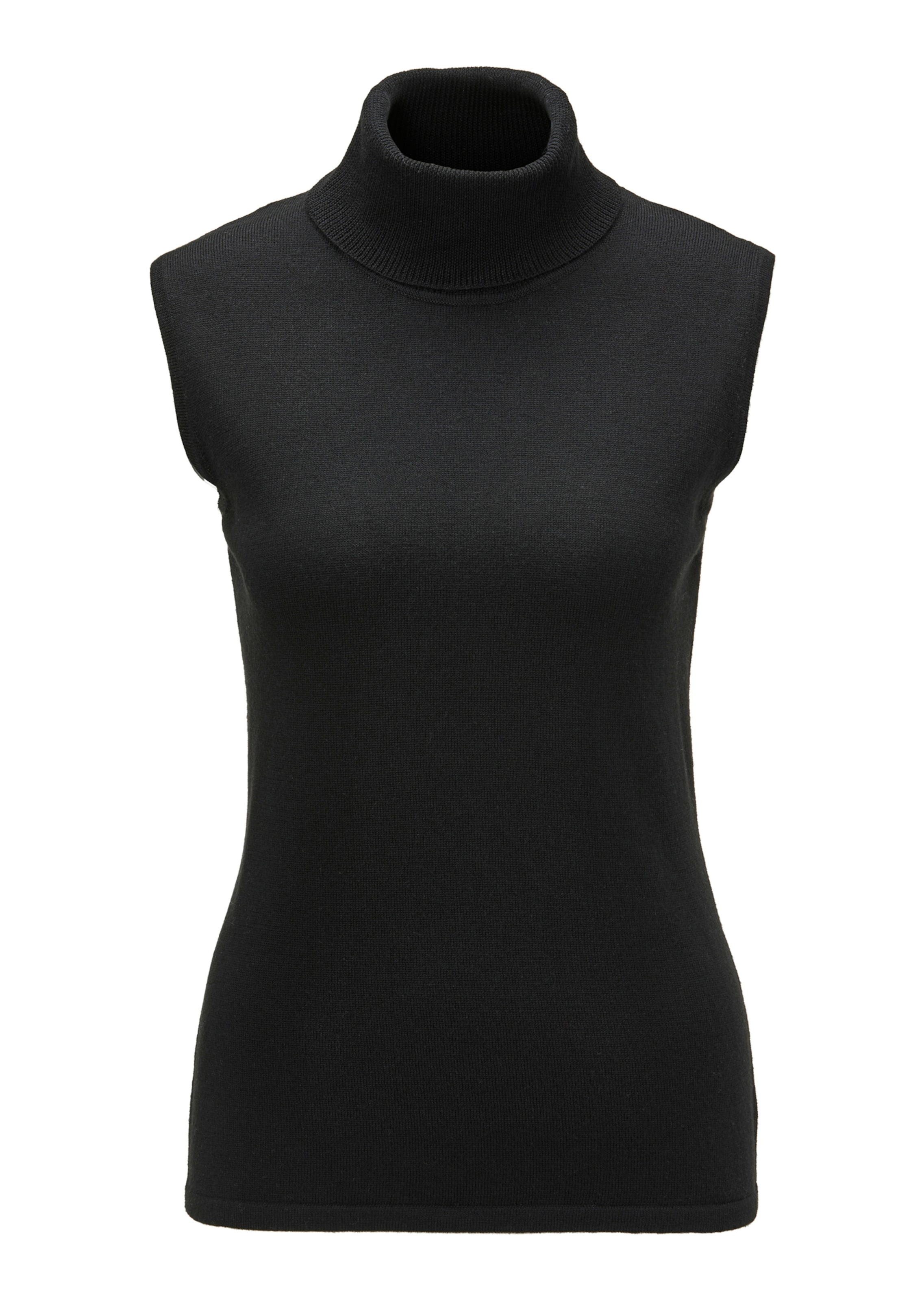 Sleeveless turtleneck jumper