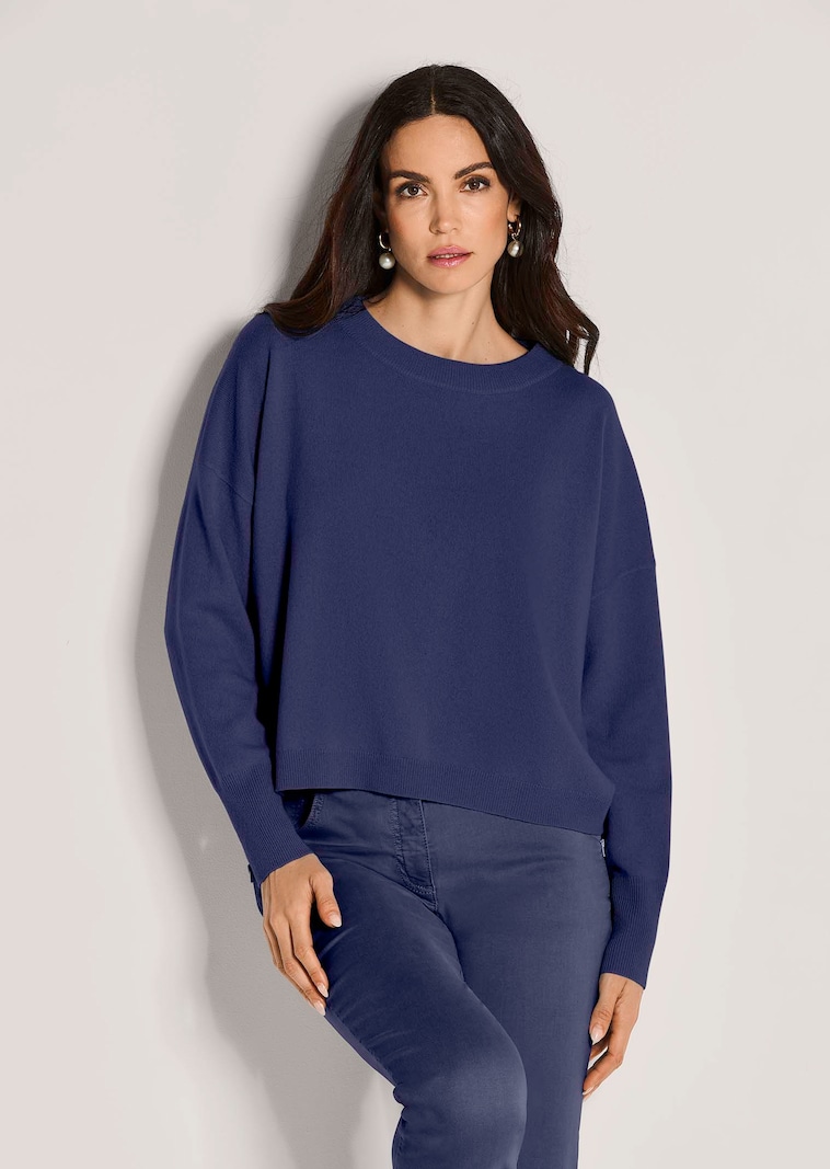 Kurzer Oversize-Pullover mit Kaschmir