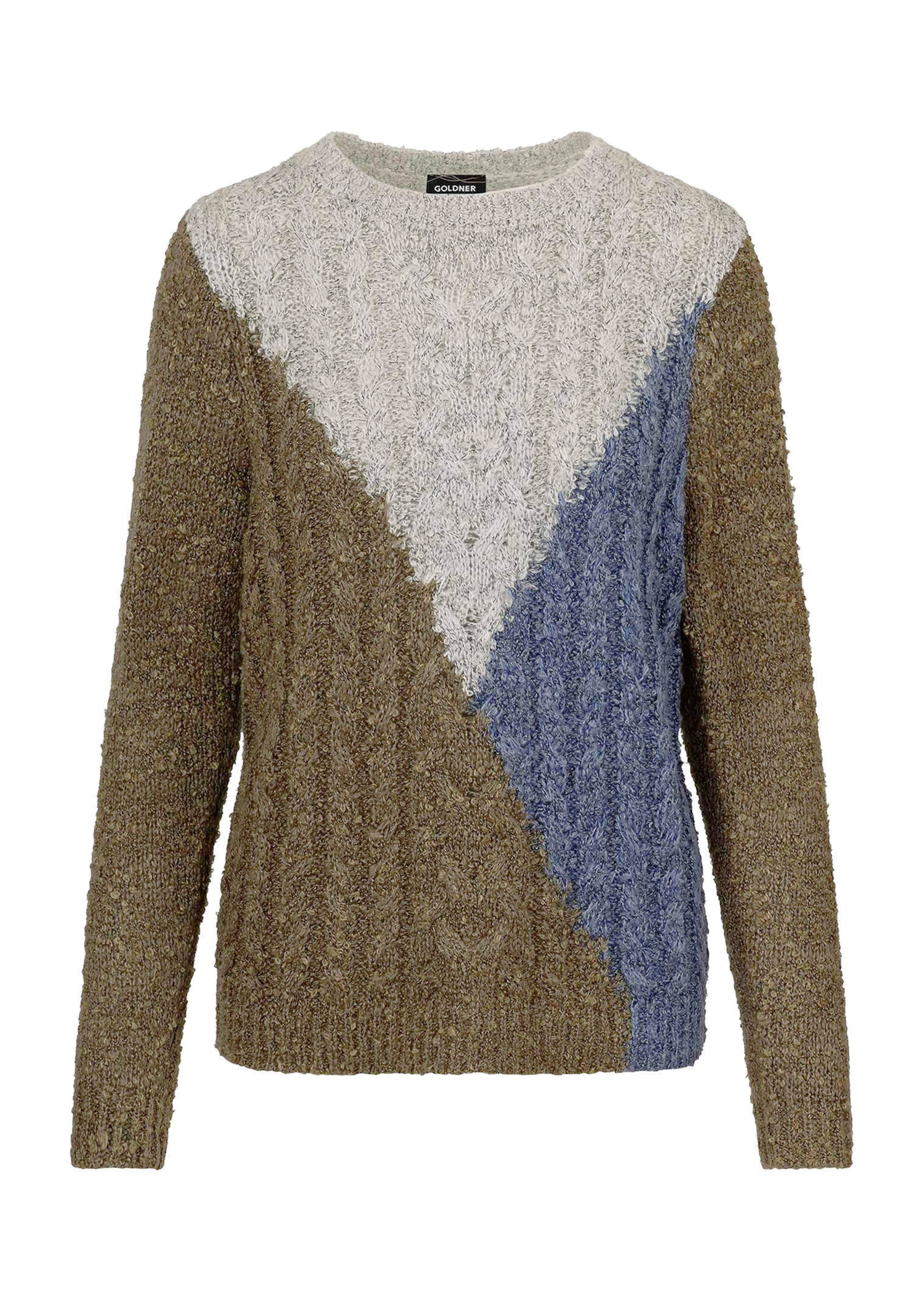 Strickpullover in Bouclé-Optik mit Zopfmuster
