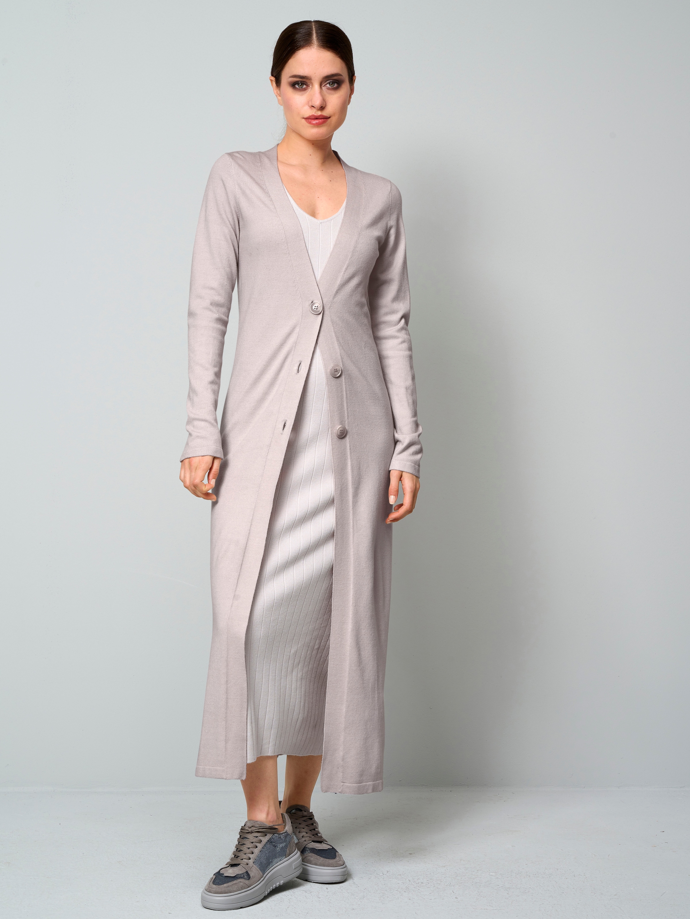 Strickjacke in Maxilänge